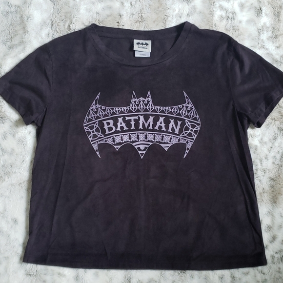 Batman Longer Cropped Tee-Size M - Picture 1 of 6